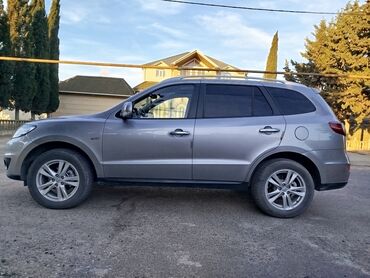 Hyundai: Hyundai Santa Fe: 2 l | 2010 il Ofrouder/SUV