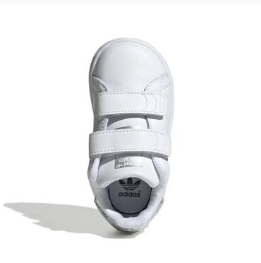 бутсы adidas: Классные и супер удобные кроссовки от Adidas в отличном состоянии !