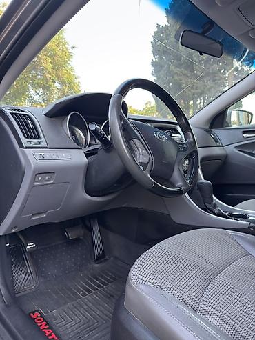 Hyundai: Hyundai Sonata: 2 l | 2011 il Sedan — 6