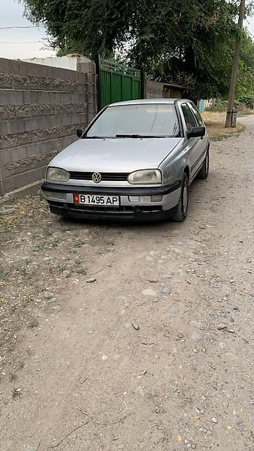 Продажа авто: Volkswagen Golf: 1992 г., 1.8 л, Механика, Бензин, Хэтчбэк — 2