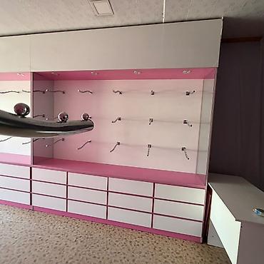 o store: Витрина Для одежды, С подсветкой, 250 см * 540480 см * 50 см, Б/у — 5