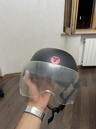 velosiped kaski: Başlıq: SP motosiklet dəbilqəsi – qara rəng, şəffaf vizorlu Açıqlama — 1