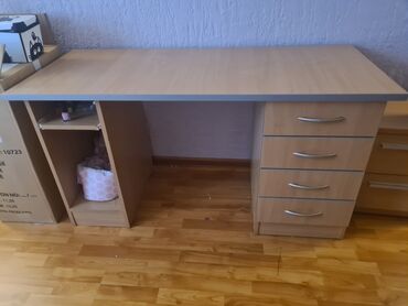 sat protiv komaraca za decu: Desks, Rectangle, Plywood, Used