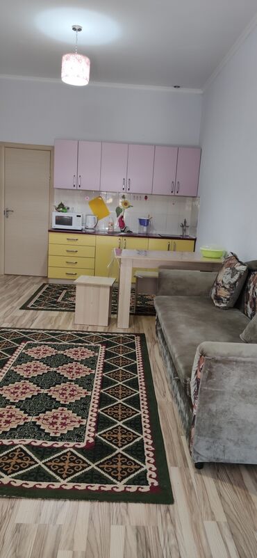 упаковщица на дому бишкек: 50 м², 2 комнаты, Свежий ремонт С мебелью