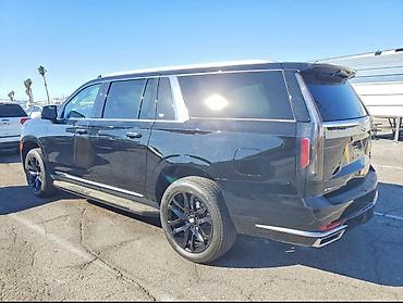 cadillac escalade: Cadillac Escalade: 3 l | 2023 il 39500 km Ofrouder/SUV — 5