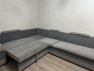 диван выдвижной: Угловой диван, цвет - Серый, Б/у