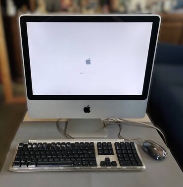 Desktop računari i radne stanice: Apple komplet, iMac, miš tastatura. Sve u odličnom stanju i sve radi — 3