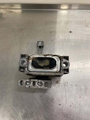 ventilator klime passat b5 5: NOSAC MOTORA ZA VOLKSWAGEN PASSAT B8 - 3Q0199262J | Nosac motora za — 2