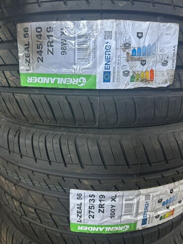 Шины: 275/35/19 задний 
245/40/19 передний 
Фирма GRENLANDER Китай