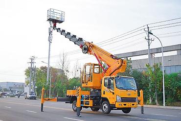 Автокраны: Автокран, Isuzu, 2025 г., от 30 м — 24