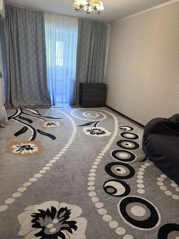 очень срочно продаю квартиру: 2 комнаты, 44 м², 104 серия, 3 этаж, Косметический ремонт