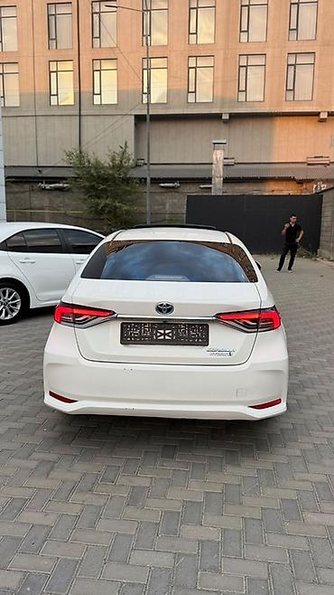 voxy noah: Toyota Corolla: 2024 г., 1.8 л, Вариатор, Гибрид, Седан — 8