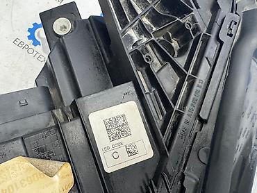 Передние фары: Передняя левая фара Mercedes-Benz 2019 г., Новый, Оригинал, Германия — 19