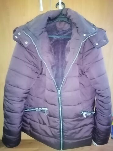 hm teksas jakna: L (EU 40), bоја - Bordo, Drugi stil