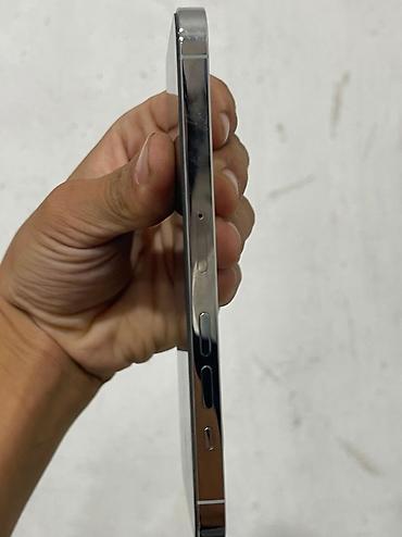 macbook air m2 16: IPhone 13 Pro, Б/у, 128 ГБ, Белый, Чехол, 74 % — 6