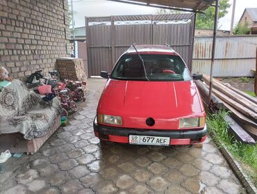 меняю на е34: Volkswagen Passat: 1989 г., 1.8 л, Механика, Бензин, Универсал