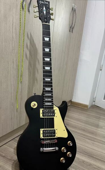 спорт оборудование: Продаю электрогитару Harley Benton Les Paul, в идеальном состоянии