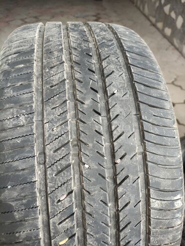 Шины: Всезенонка 255/40/18, год выпуска 2023 ! резина почти новая остаток — 2