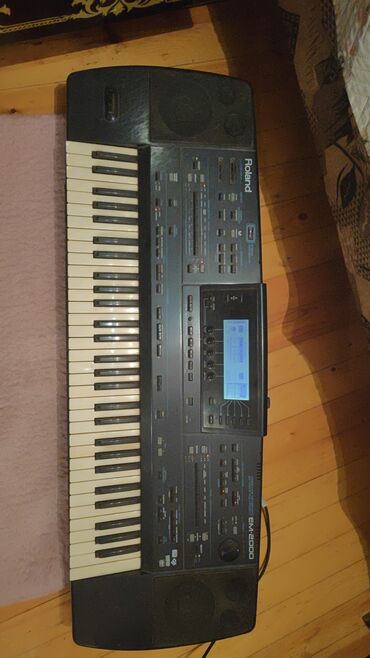 Midi-клавиатуры: Синтезатор, Roland