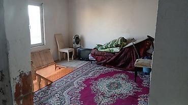 Həyət evi alıram: 2 mərtəbəli həyət evi - Plan: 1-ci mərtəbədə giriş-holl, mətbəx — 8