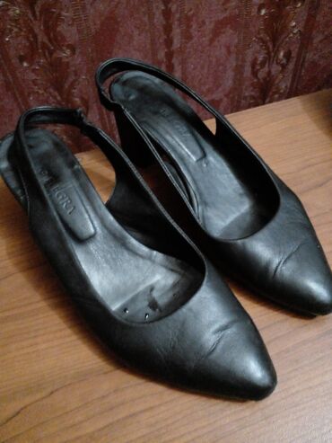 женские классические туфли на танкетке: Туфли, Размер: 40, цвет - Черный, Новый