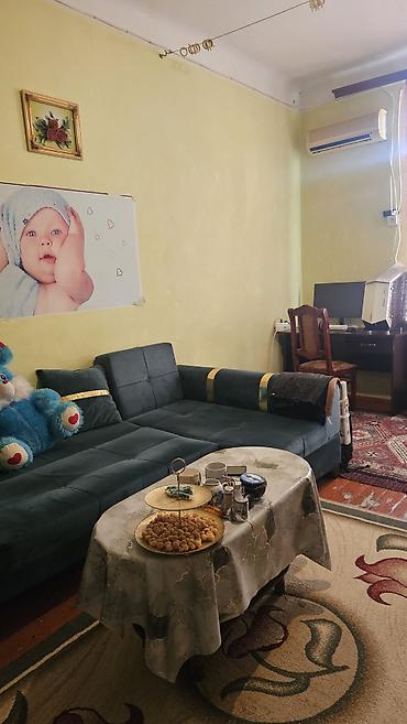 ev arenda: Salam 1 otaqlı ev satılır 20 kvadrat hamam tualeti var kupçası var — 4