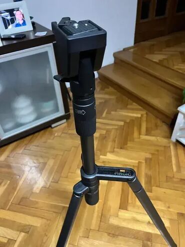 Ostala foto i video oprema: Fotografski stativ sa loptastom glavom CULLMAN Video Magic 2732; Veoma na lalafo.rs — 11 Ostala foto i video oprema: Fotografski stativ sa loptastom glavom CULLMAN Video Magic 2732; Veoma — 11