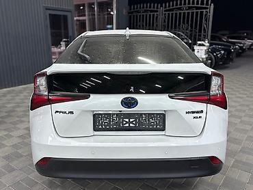 Toyota: Toyota Prius: 2020 г., 0.1 л, Автомат, Гибрид — 4