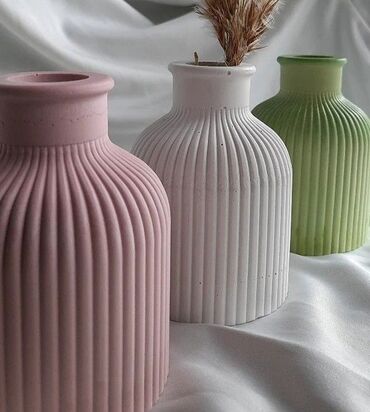 стеклянные вазы для декора: ⚱️Вазочки маленькие⚱️ ‼️Размер ‼️- 9.5 см в высоту и 6.8 см основание