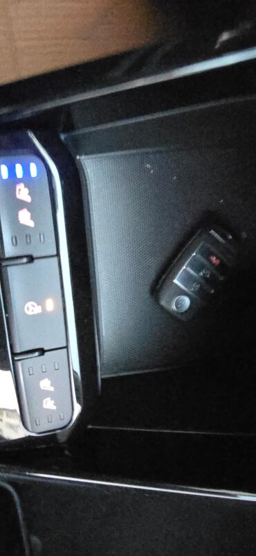 Kia: Kia Stonic: 2018 г., 1.4 л, Бензин, Универсал — 12