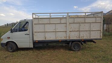 скутер спортивный: Легкий грузовик, Mercedes-Benz, Стандарт