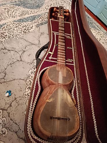 qara canta: Tar satilir təmiz tut agacındandır çanaği qolu isə qoz agacıdir 1250 — 1