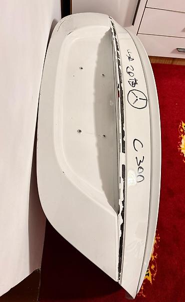 вмятина: Белая крышка багажника для Mercedes-Benz C-C-class w205 2018г имеется — 2