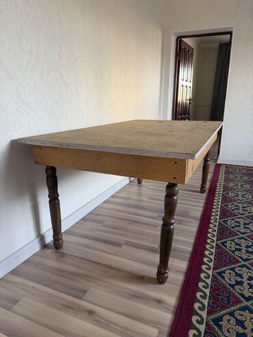 куплю закройный стол: Кухонный стол, Прямоугольный, Нераскладной