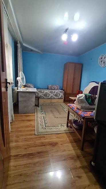 Продажа коттеджей и домов: ❗ПРОДАЮ на ПЕРВОЙ ЛИНИИ по ул. МЕДЕРОВА под БИЗНЕС, 4-х комнатный дом! at lalafo.kg — 17 Продажа коттеджей и домов: ❗ПРОДАЮ на ПЕРВОЙ ЛИНИИ по ул. МЕДЕРОВА под БИЗНЕС, 4-х комнатный дом! — 17