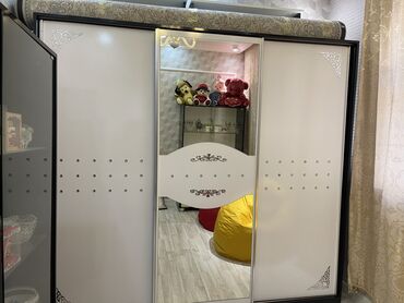 Qonaq otağı dəstləri: İşlənmiş, Dolab, Kredit yoxdur, Azərbaycan