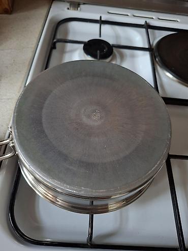 Кастрюли: Сотейник из нержавеющей стали с крышкой. Объём 1,5л диаметр 22 см - — 6
