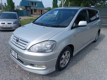 Toyota: Toyota Ipsum: 2003 г., 2.4 л, Автомат, Бензин, Минивэн