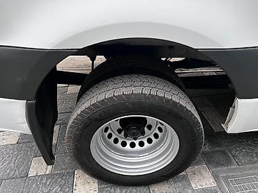 sprinter 2 2: Грузовой фургон Mercedes-Benz Sprinter белого цвета. Средний низкий — 8