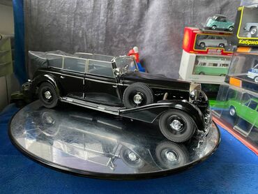 Avtomobil modelləri: Коллекционная модель Mercedes-Benz 770K Pullman W150 Black 1938 Road — 29