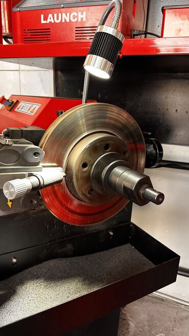 Шиномонтаж: Автосервис HEMI Компьютерная диагностика Ремонт ходовой части — 7