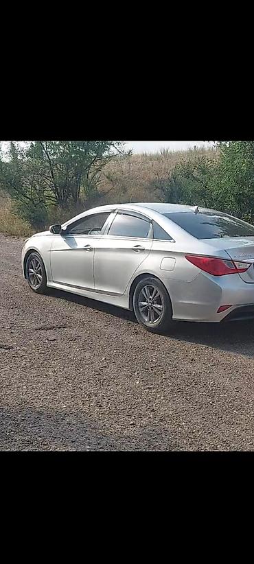 лобовое стекло subaru outback: Hyundai Sonata: 2013 г., Седан — 1