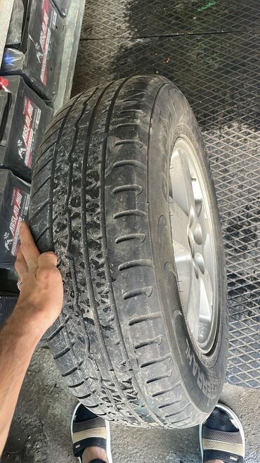 Disklər: Misubişinindi komplekt.215.70.R.16 - Ölçü: 235/70 R16 100H -