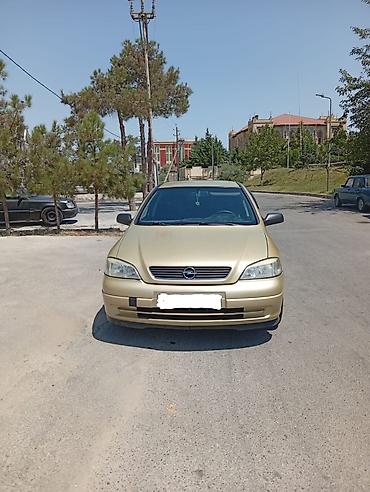 moto usta: Opel Astra: 1.4 l | 2005 il 33000 km Sedan — 2