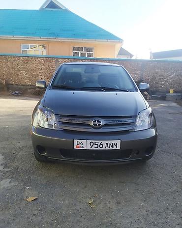 s class 221: Toyota Ist: 2004 г., 1.5 л, Механика, Бензин, Хэтчбэк — 5