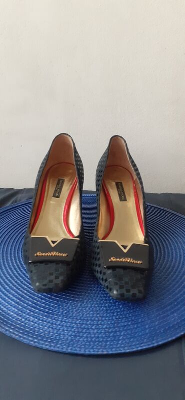 louboutin salonke: Salonke, 38