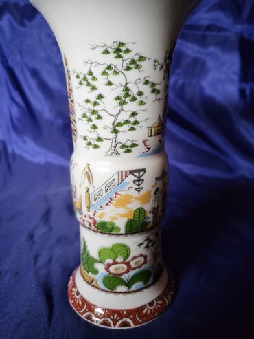 Ostali kućni dekor: Vaza nova 70te,rucno oslikana Istocna Nemacka. Porcelanska — 4