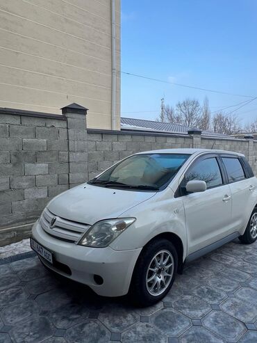 Toyota: Toyota ist: 2005 г., 1.3 л, Автомат, Бензин, Хэтчбэк