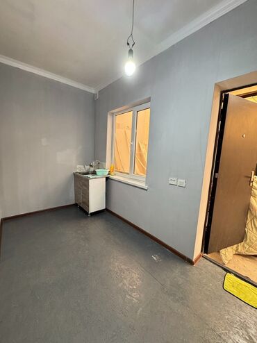 купить дом в ипотеку в бишкеке: 27 м², 1 комната, Подвал, погреб, Забор, огорожен