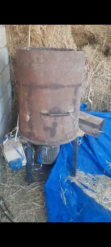 ingilis setteri it cinsi digər adı: Ot doğrayan aparat 400 azn. real alıcı olsa endirim olacaq. ətraflı